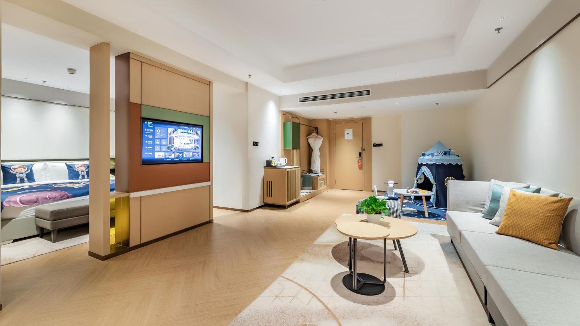 Holiday Inn Chongqing Guanyinqiao By Ihg Exteriör bild